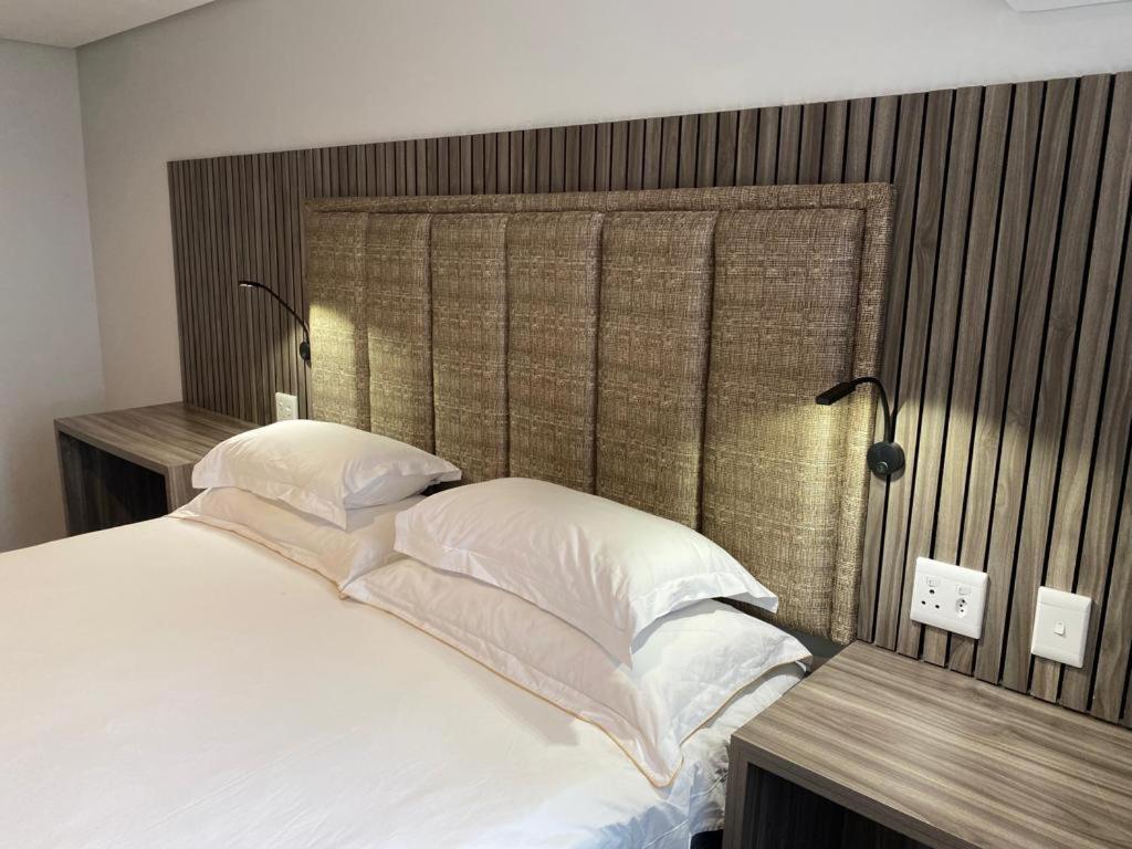 Zar Hotel Amanzimtoti Ngoại thất bức ảnh